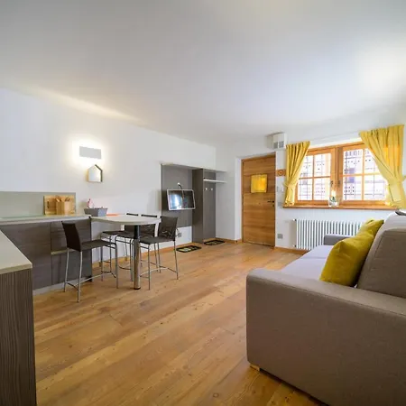 Апартаменты Alagna2000