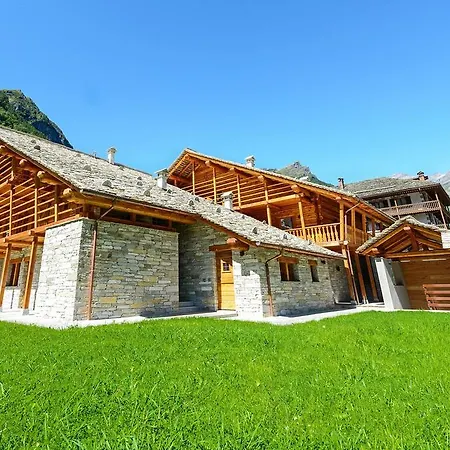 Апартаменты Alagna2000