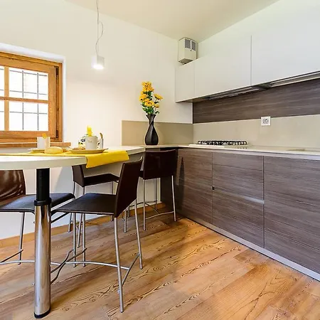 Апартаменты Alagna2000 *