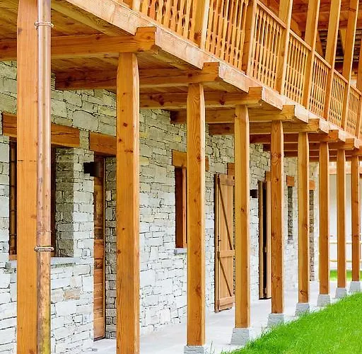 アパート Alagna2000 *